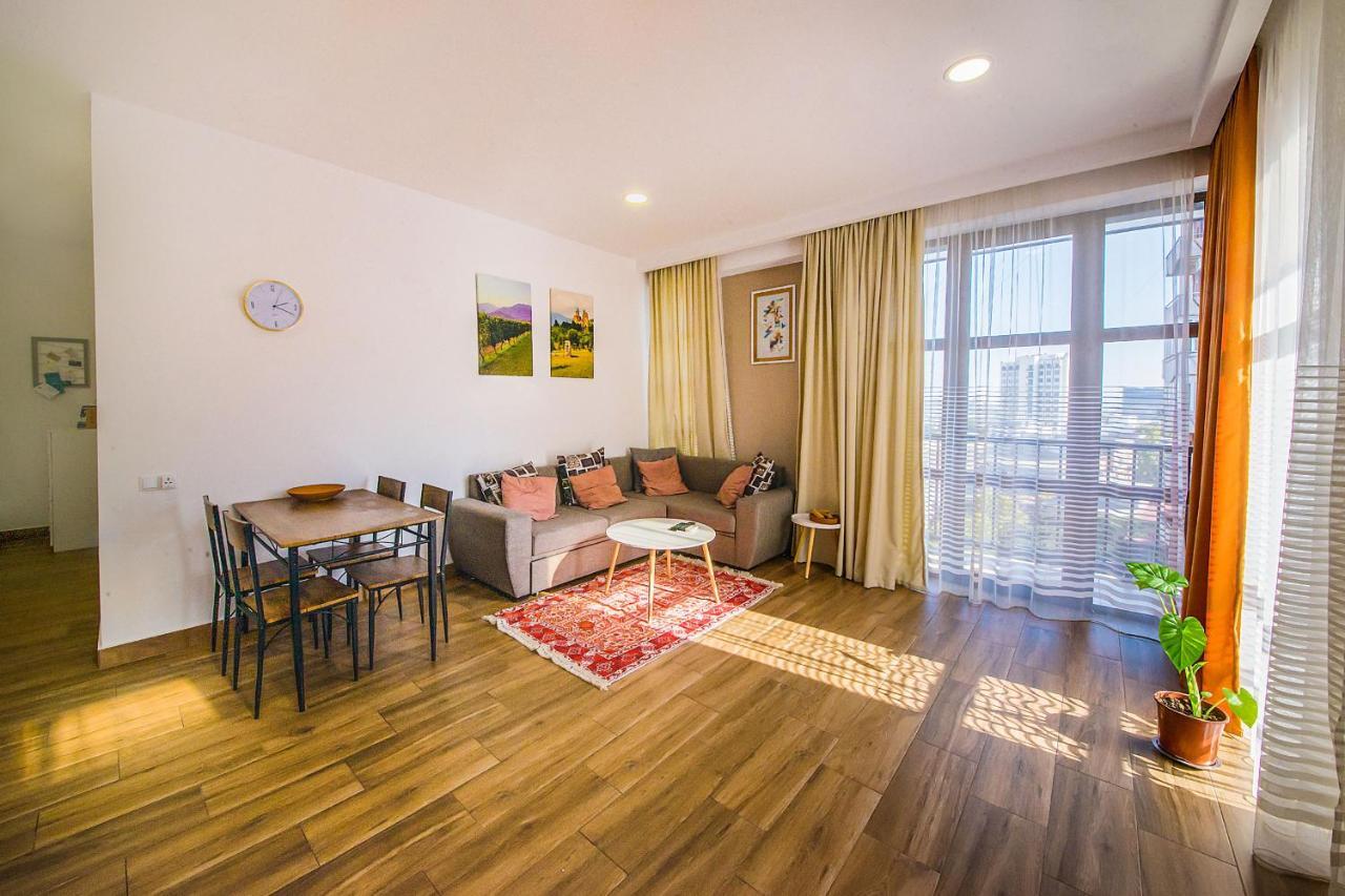 Bfg Suites Apartments Tbilisi Exteriör bild