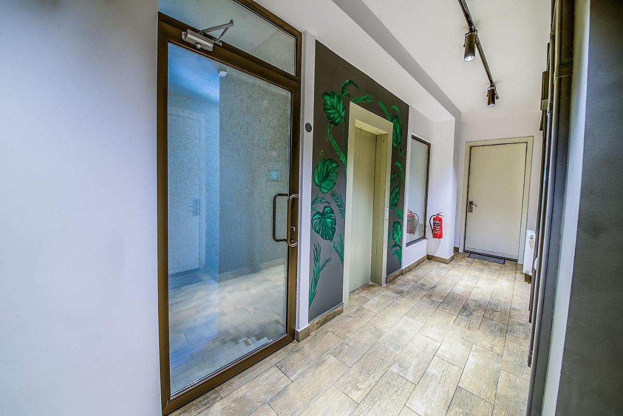 Bfg Suites Apartments Tbilisi Exteriör bild