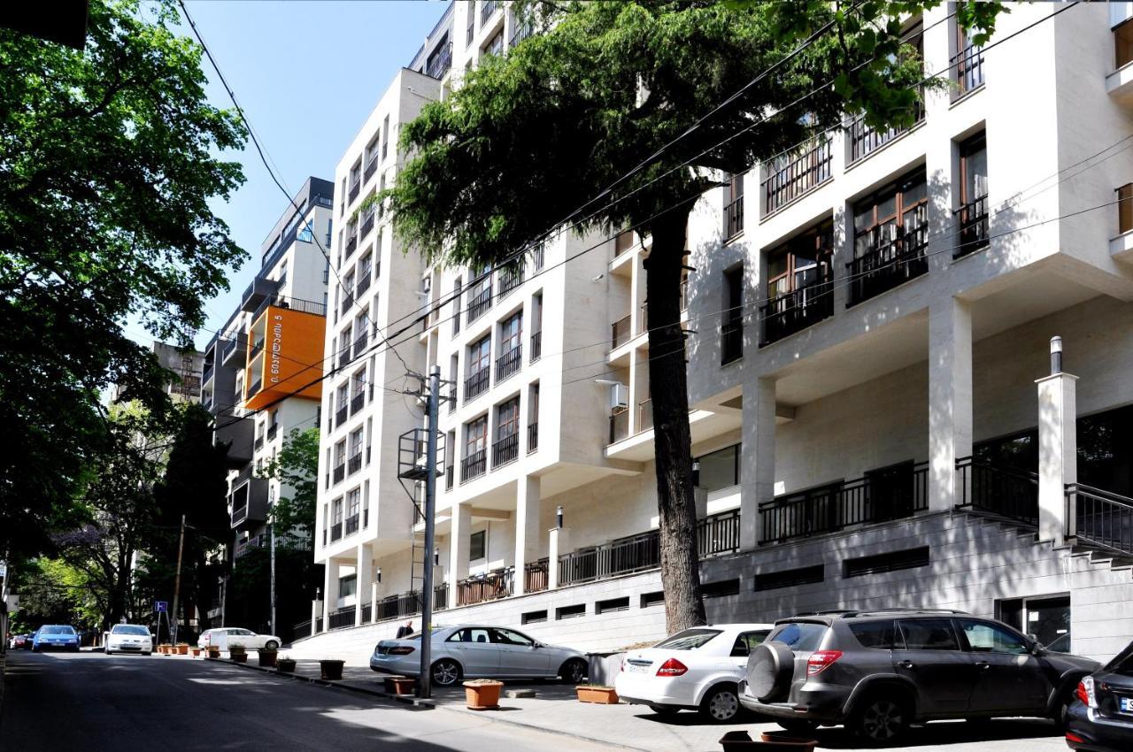 Bfg Suites Apartments Tbilisi Exteriör bild